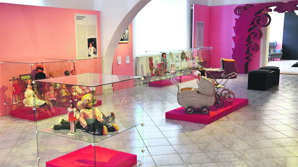 Šlapanické muzeum otevírá návštěvníkům svět panenek